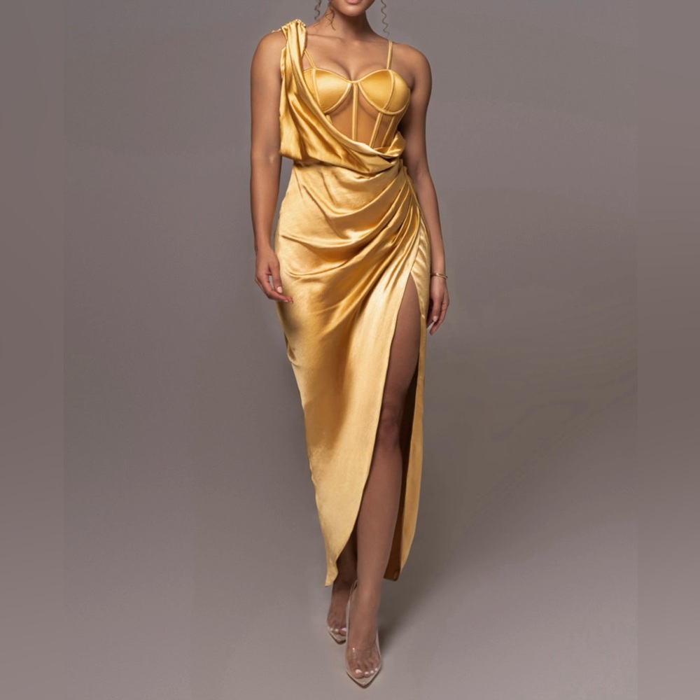 Elegant Gold Evening Dress
